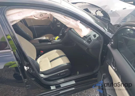 2018 Honda Civic Sport Touring z USA, uszkodzony, nr VIN SHHFK7H91JU407410